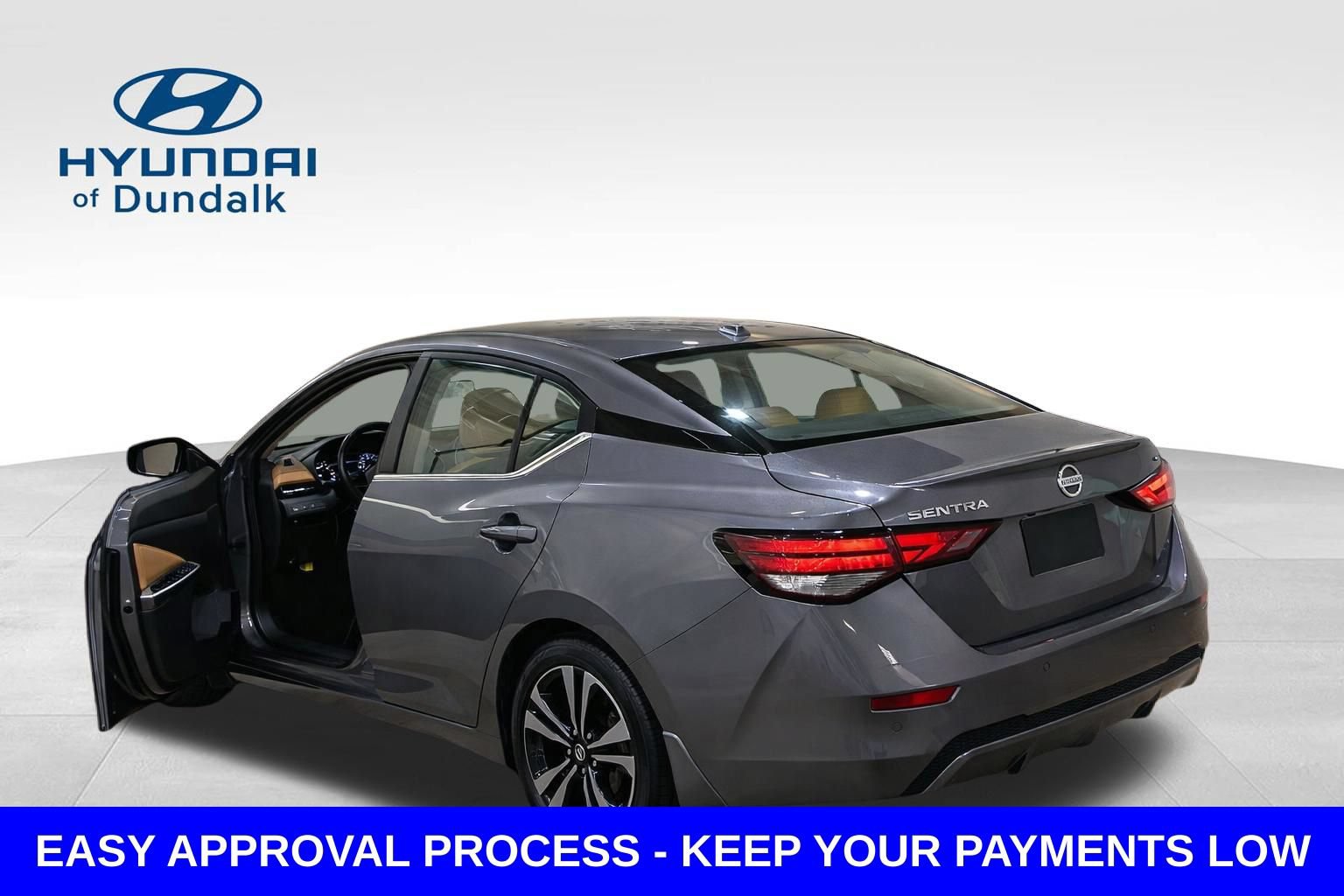 Used 2020 Nissan Sentra SV w/ SV Premium Package FWD image 2