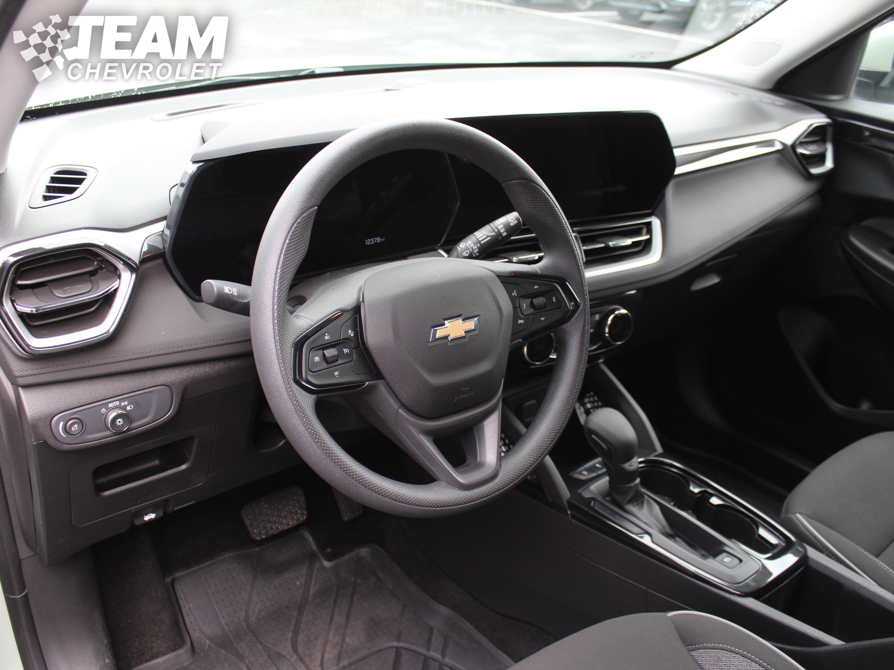 Used 2025 Chevrolet TrailBlazer LT FWD image 12