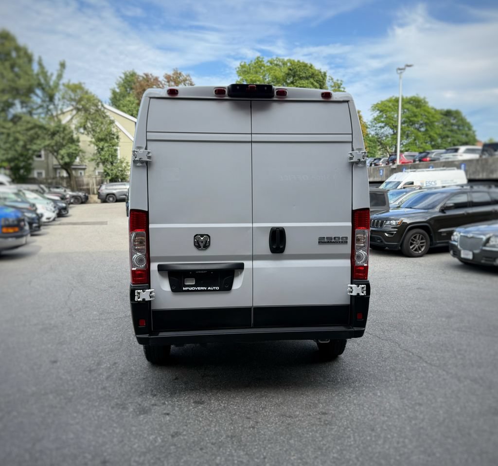 Used 2023 RAM ProMaster 2500 FWD image 14