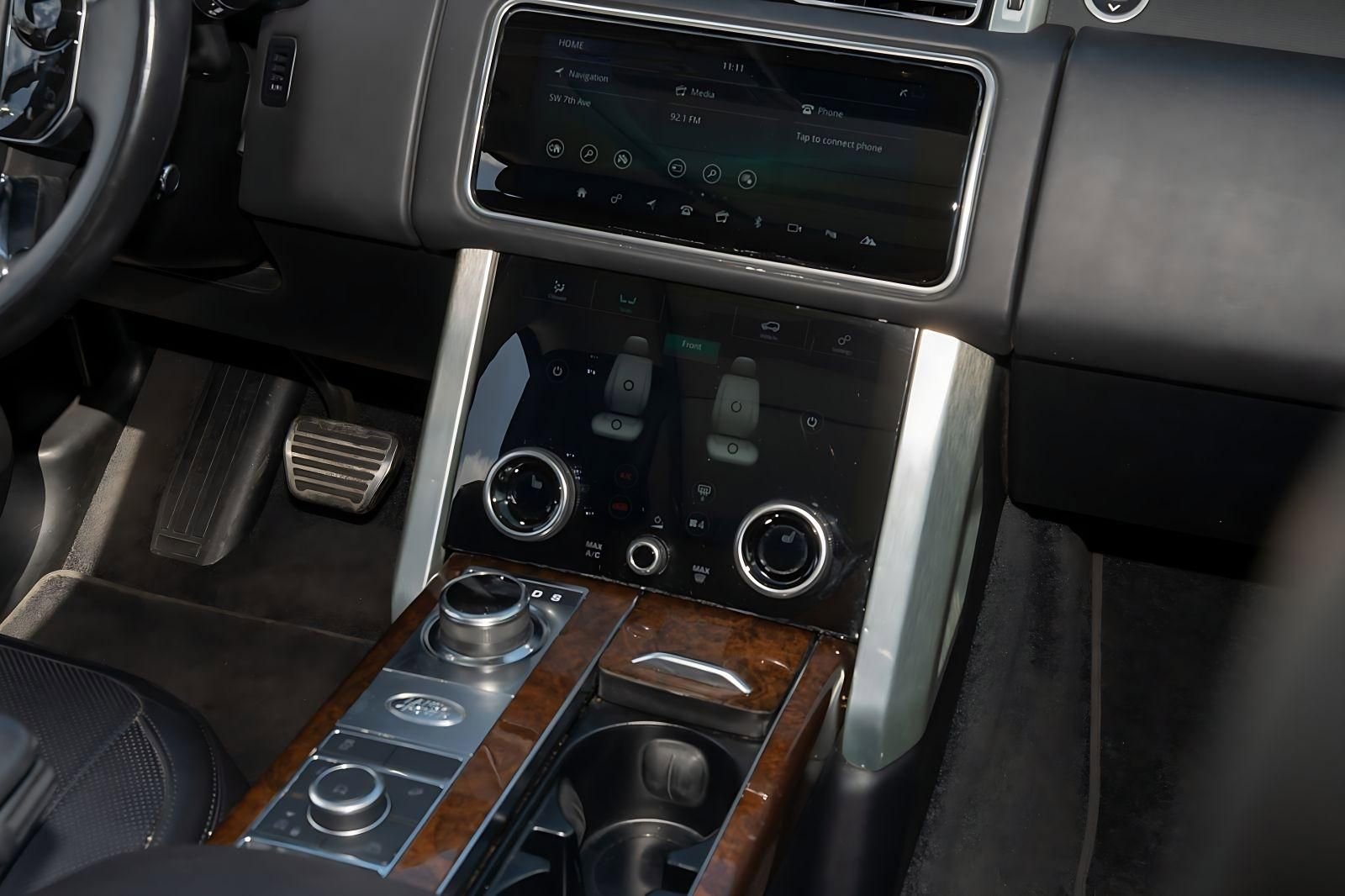 Used 2022 Land Rover Range Rover Westminster Edition image 22