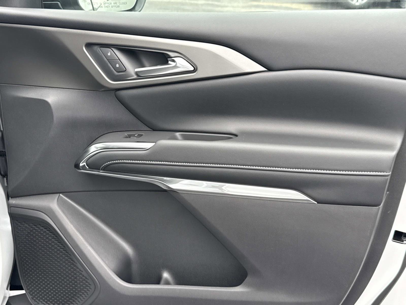 New 2026 Chevrolet Traverse LT image 12