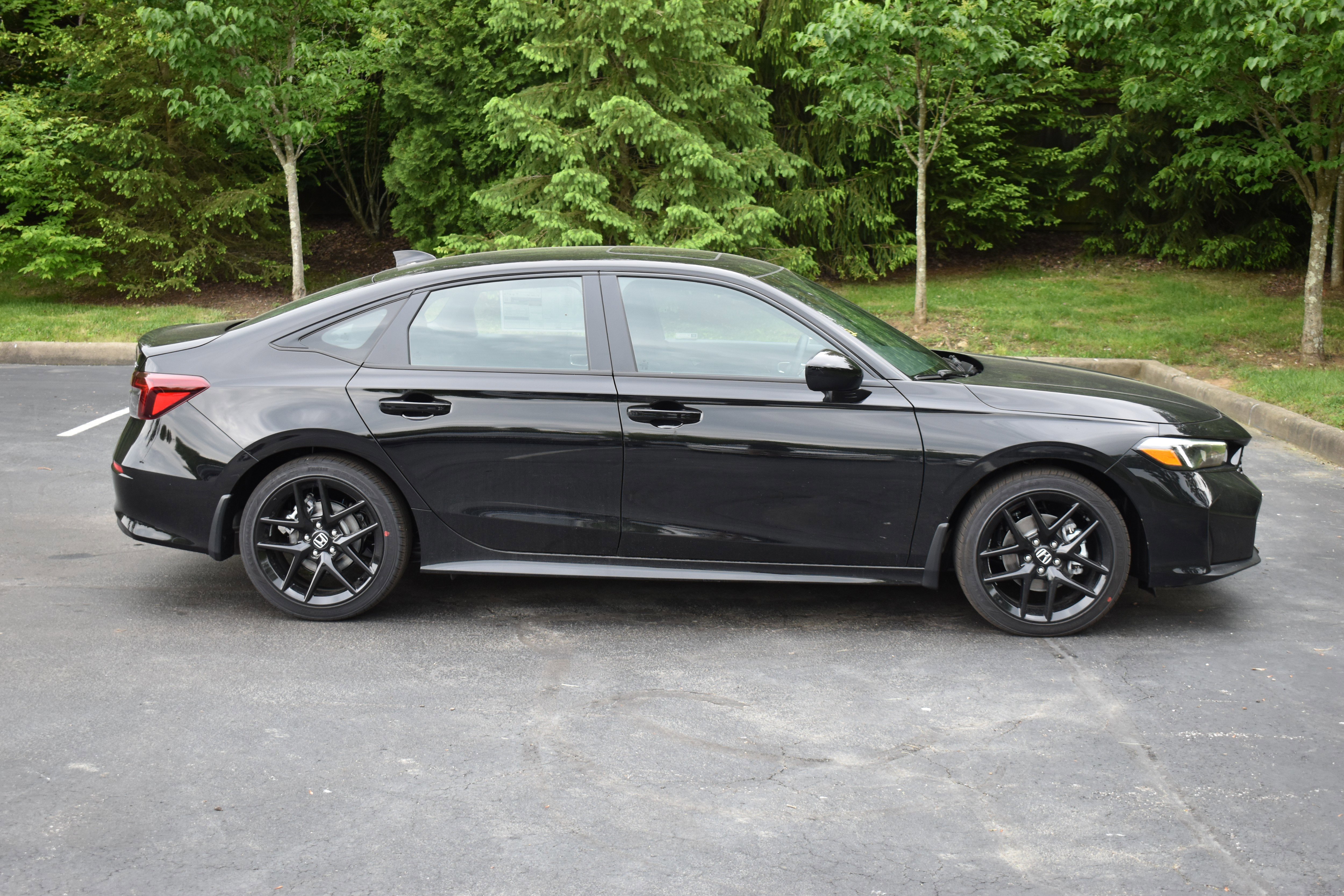 New 2026 Honda Civic FWD Hybrid Sedan image 9