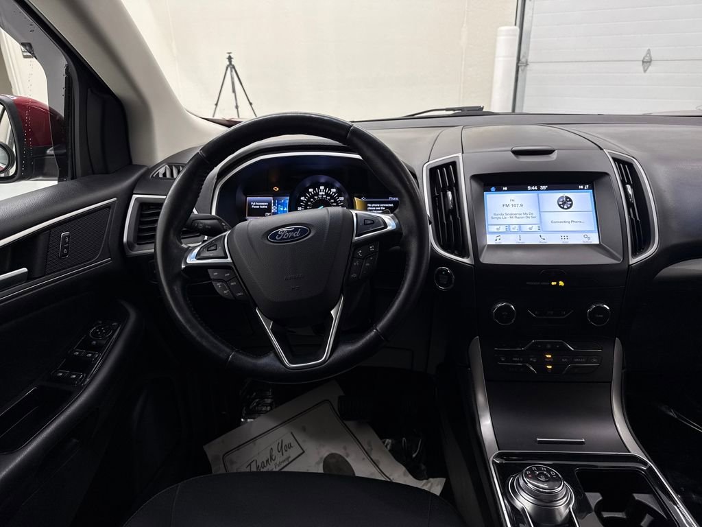 Used 2019 Ford Edge SEL image 13