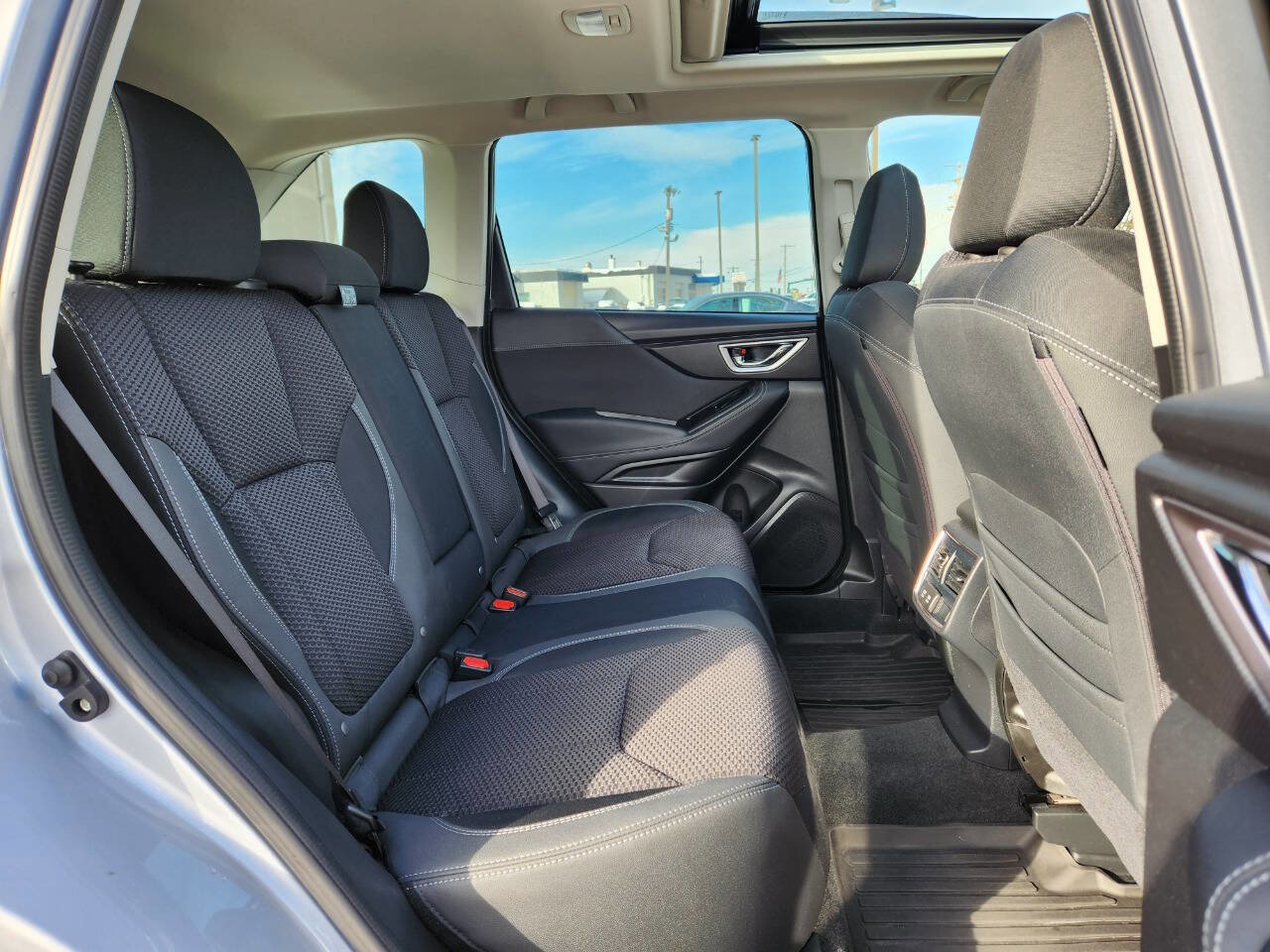 Used 2022 Subaru Forester Premium image 14