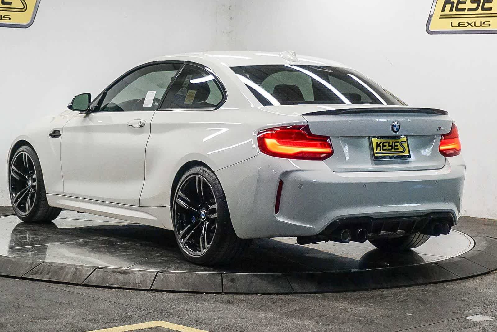 Used 2018 BMW M2 RWD image 2