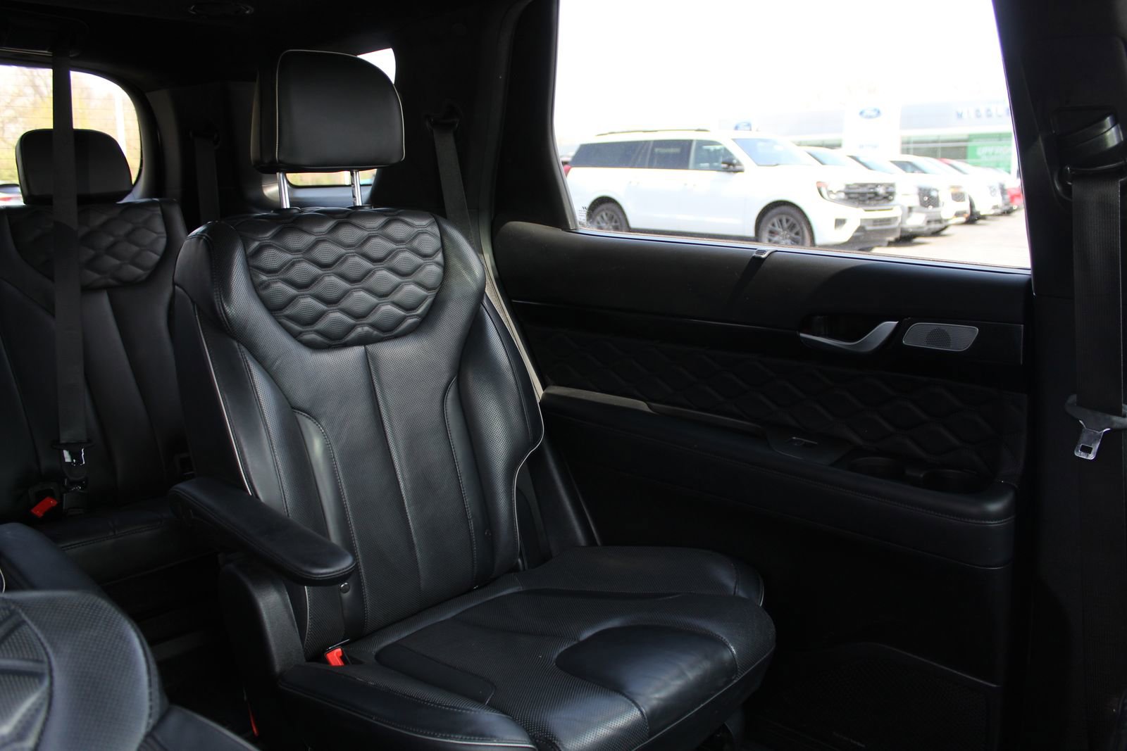 Used 2021 Hyundai Palisade Calligraphy w/ Cargo Package image 14