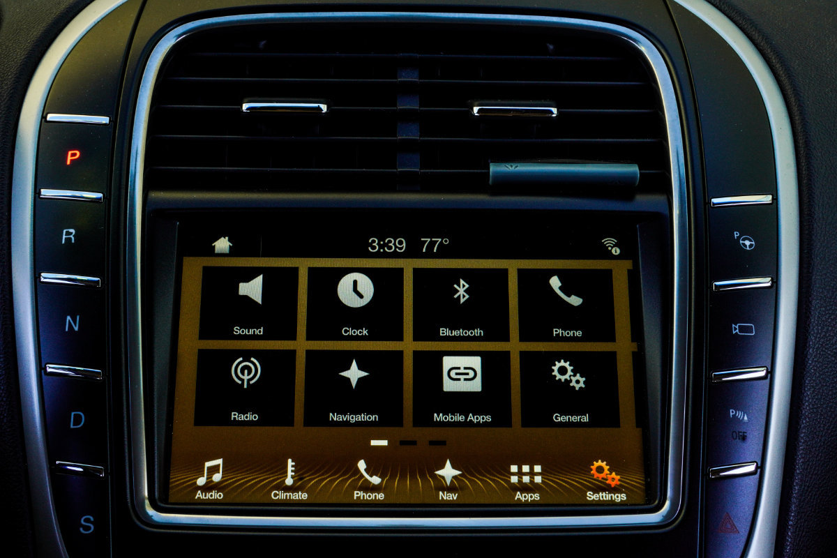Used 2017 Lincoln MKX Reserve FWD image 26