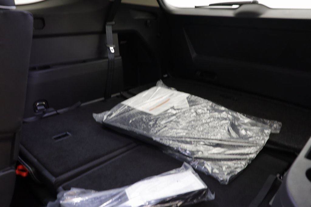 New 2026 Volkswagen Atlas SEL Premium R-Line image 15