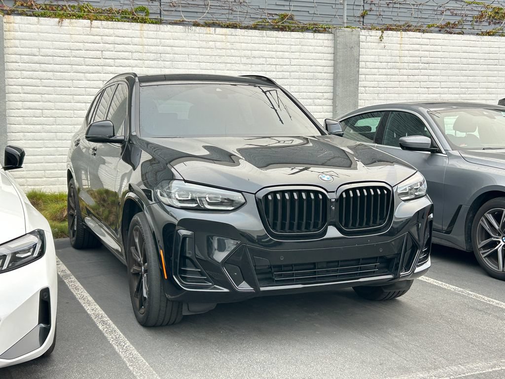 Used 2024 BMW X3 xDrive30i w/ Premium Package AWD/4WD image 2