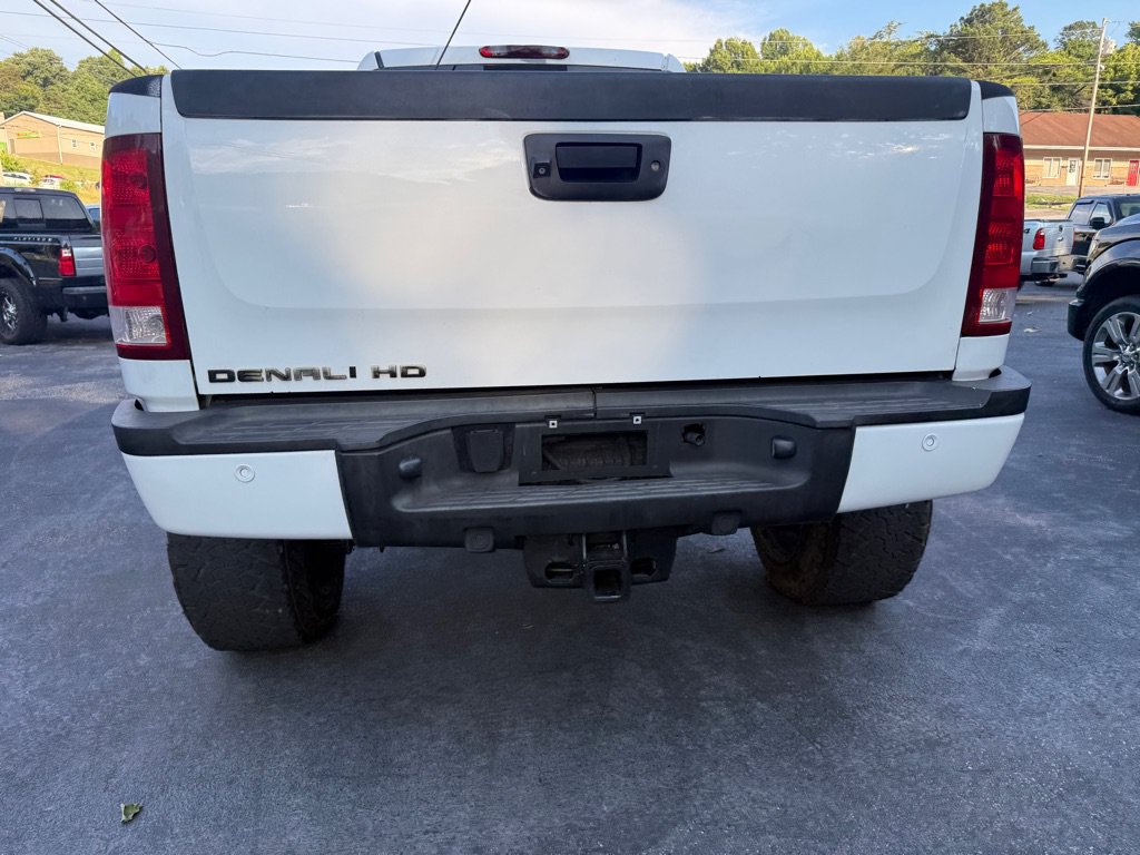 Used 2011 GMC Sierra 2500 Denali w/ Suspension Package, Off-Road AWD/4WD image 56