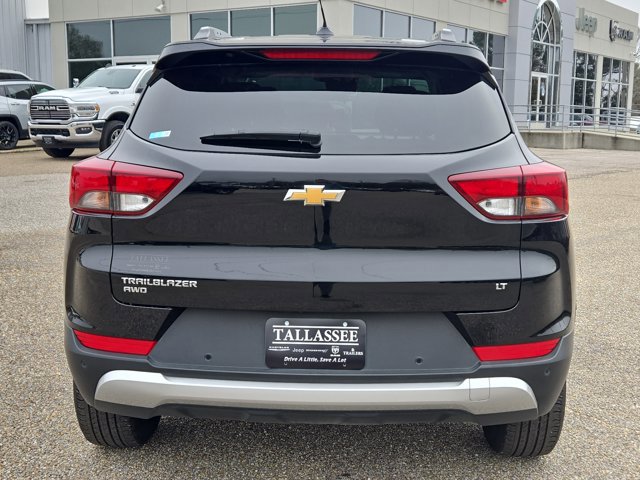 Used 2025 Chevrolet TrailBlazer LT w/ Driver Confidence Package AWD/4WD image 7