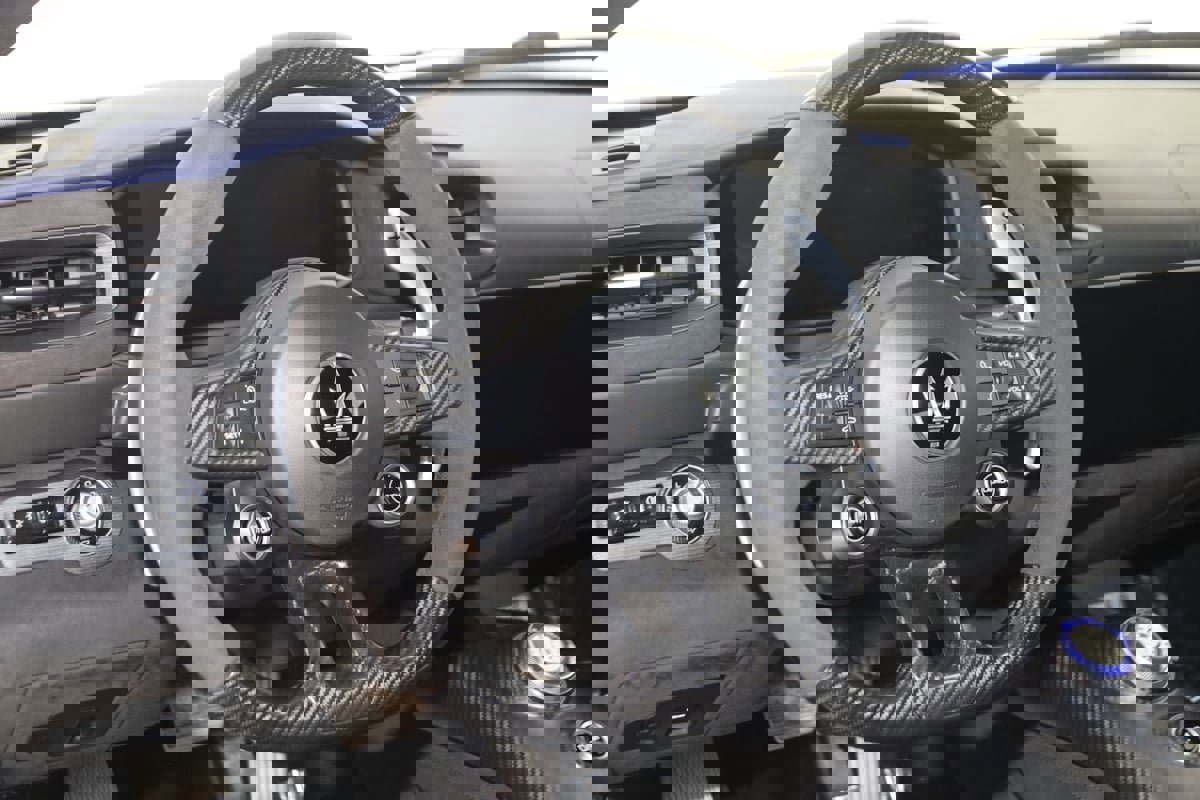 Used 2022 Maserati MC20 Coupe image 7