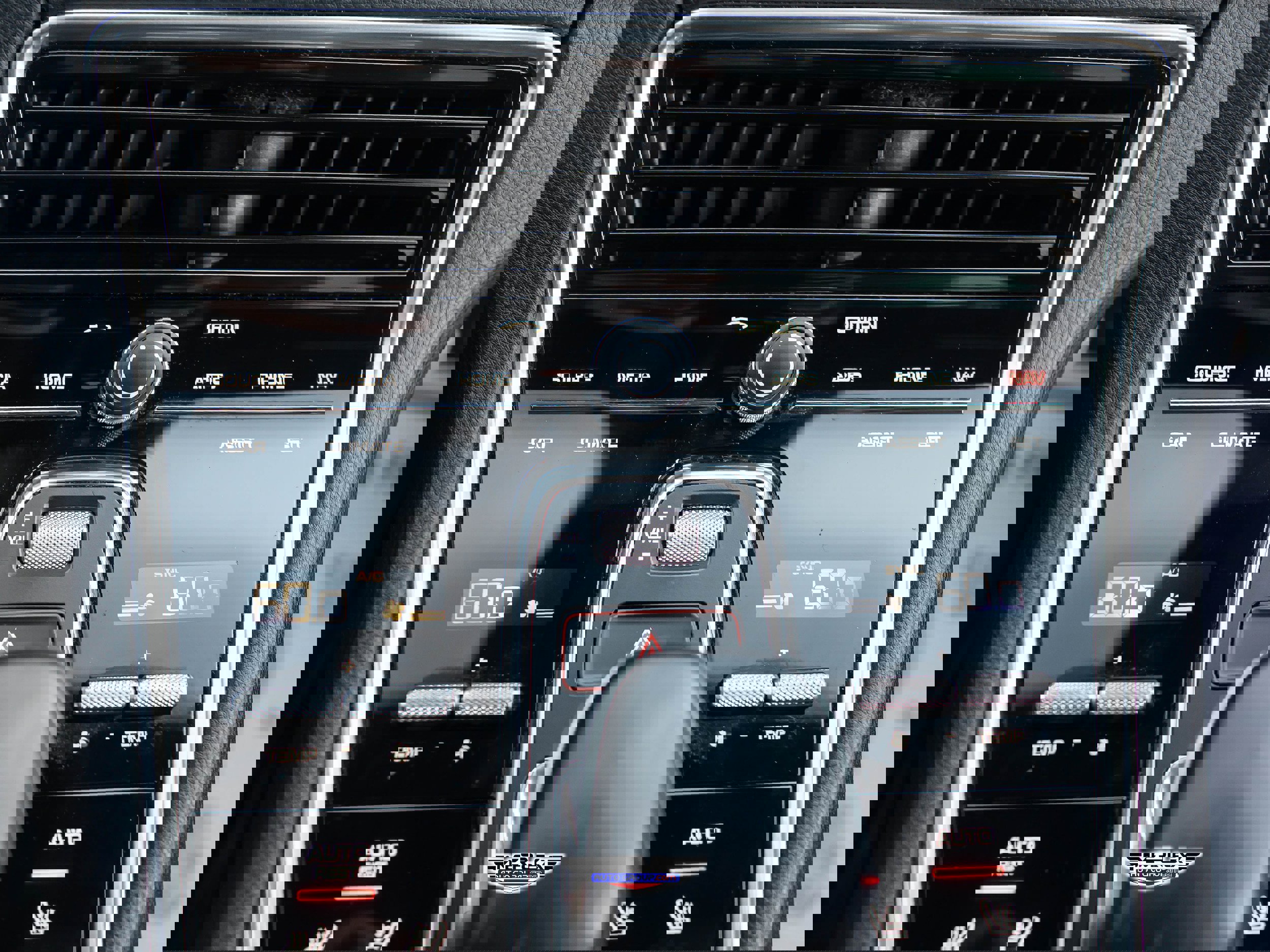 Used 2018 Porsche Panamera 4S image 35