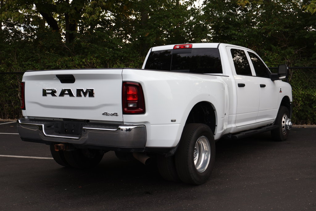 Used 2025 RAM 3500 Tradesman AWD/4WD image 11