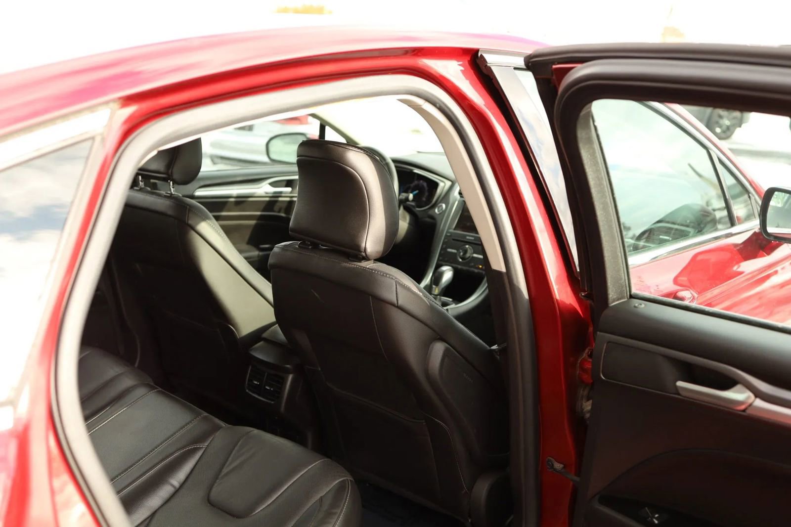 Used 2016 Ford Fusion Titanium image 46