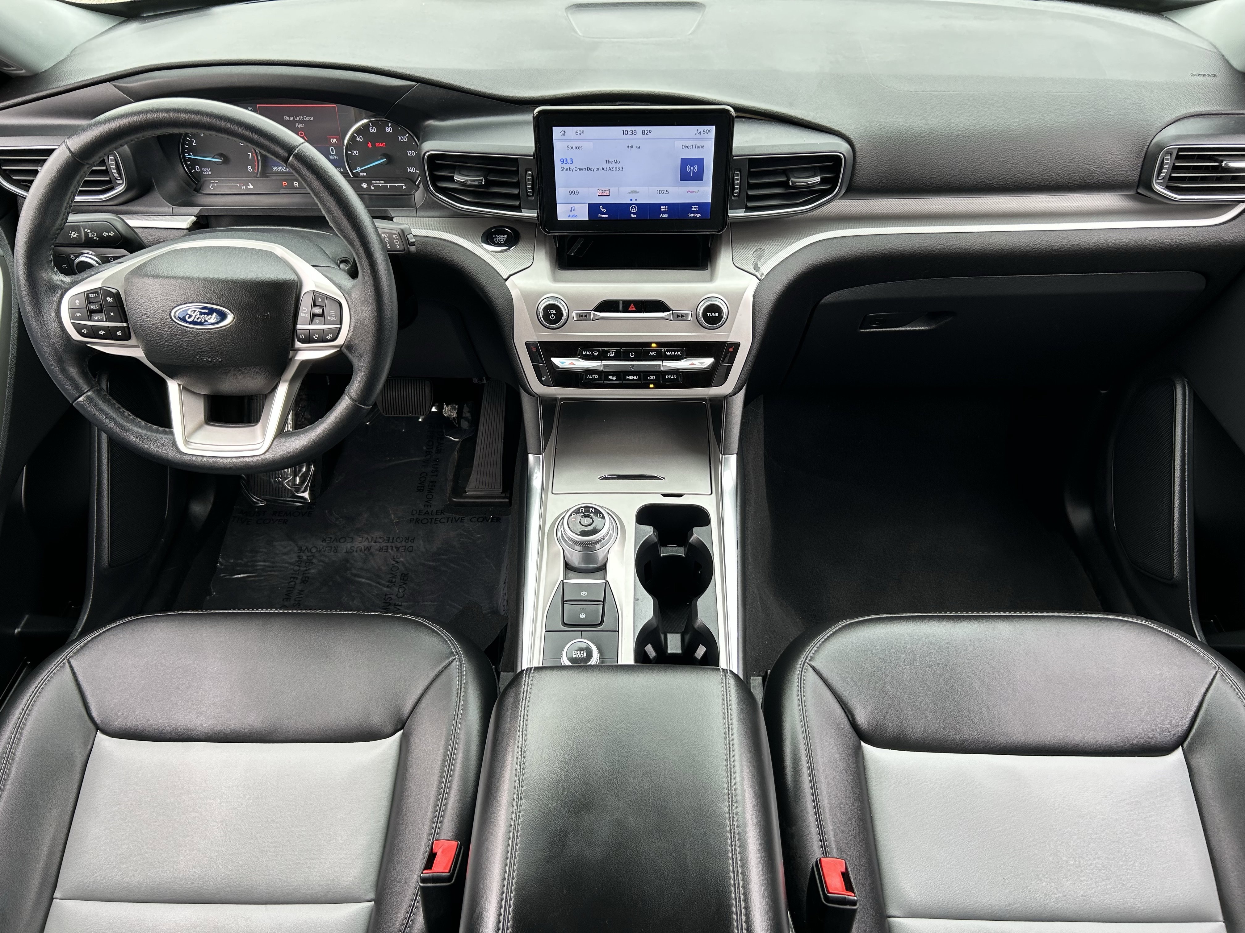 Used 2022 Ford Explorer XLT w/ Equipment Group 202A image 16