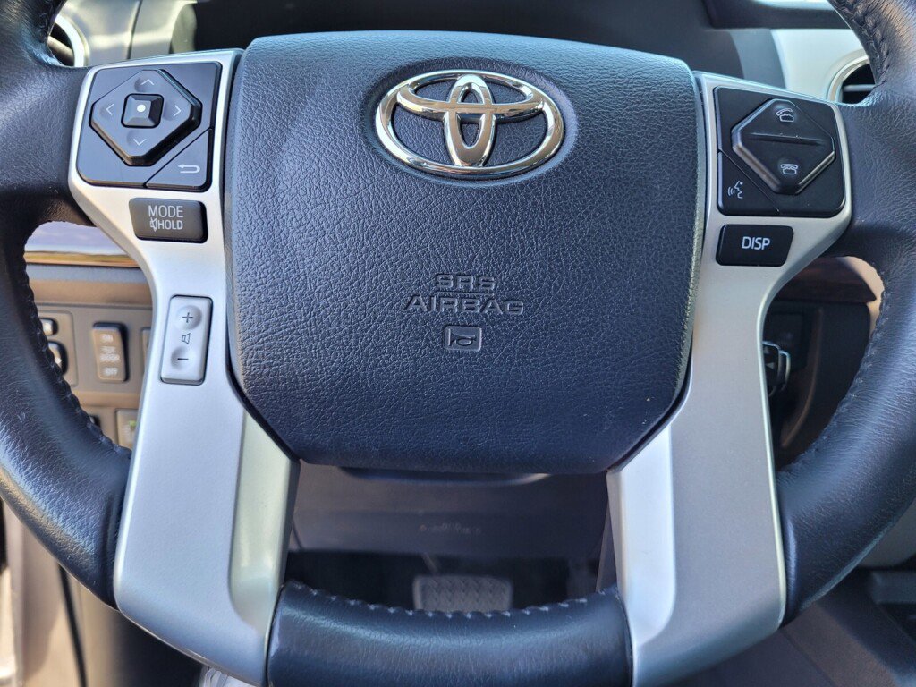 Used 2017 Toyota Tundra Limited w/ Limited Premium Package AWD/4WD image 12