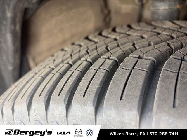 Used 2019 Subaru Ascent Premium image 6