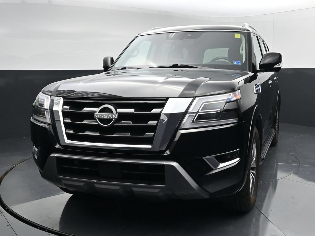 Used 2024 Nissan Armada SL w/ Captain's Chairs Package AWD/4WD image 3