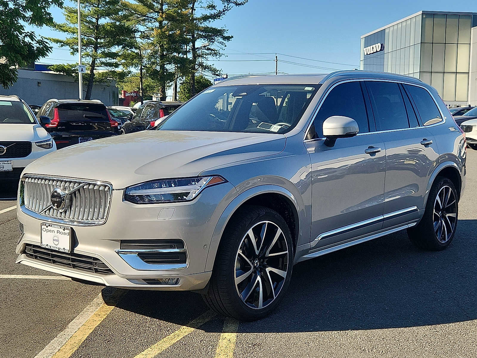 Certified 2024 Volvo XC90 B6 Plus w/ Protection Package Premier AWD/4WD image 3