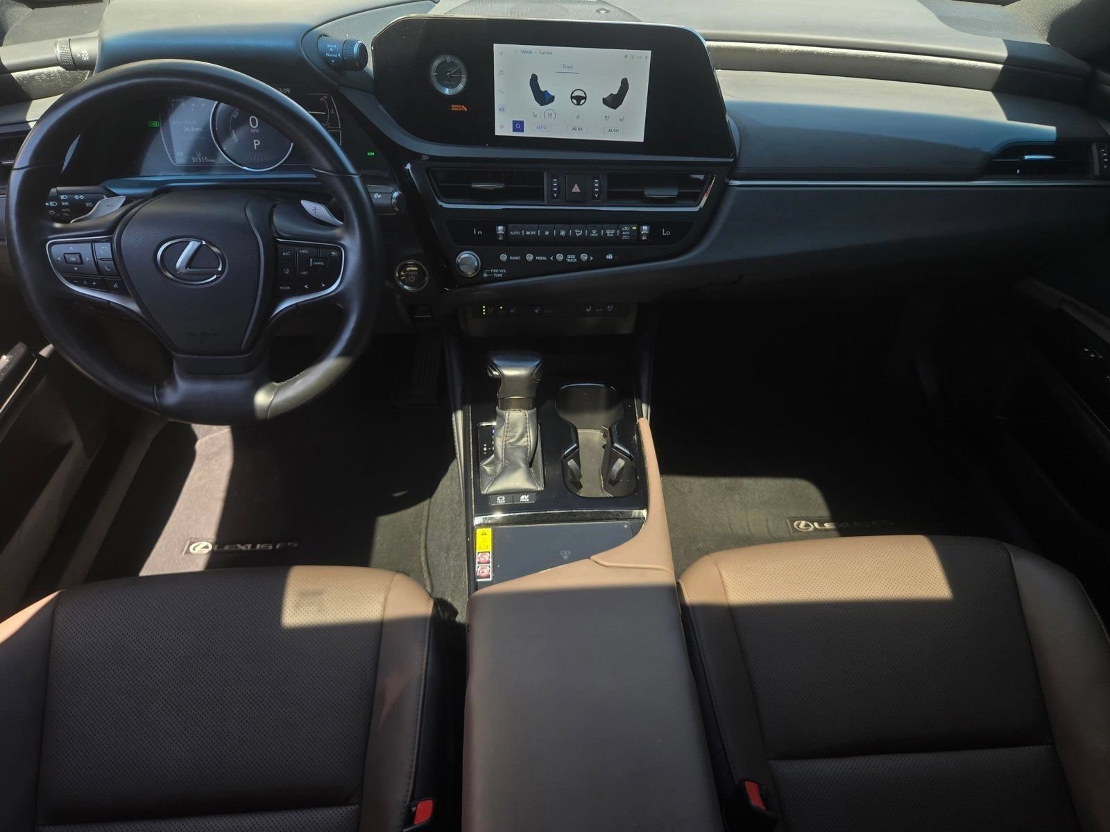 Used 2025 Lexus ES 300h w/ Premium Package FWD image 12