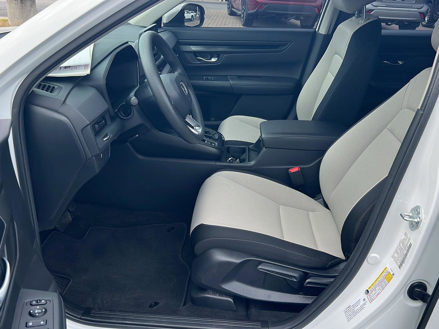 Used 2024 Honda CR-V LX image 10