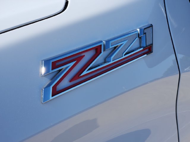 Used 2024 Chevrolet Silverado 1500 LT Trail Boss w/ Convenience Package II AWD/4WD image 9