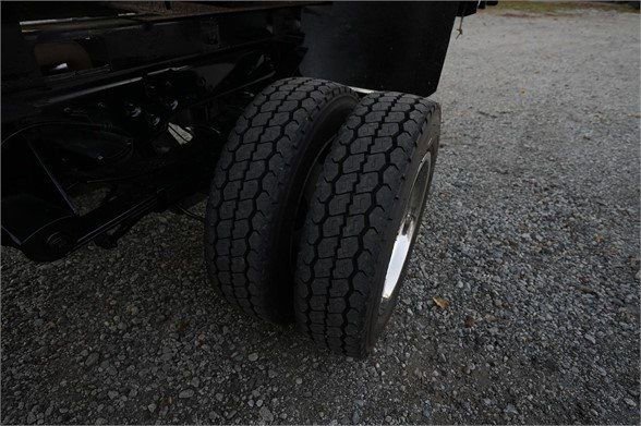 Used 2013 Ford F450 XL w/ Snow Plow Prep Pkg image 35