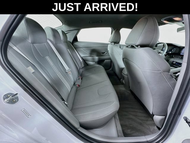 Certified 2024 Hyundai Elantra SEL FWD image 40