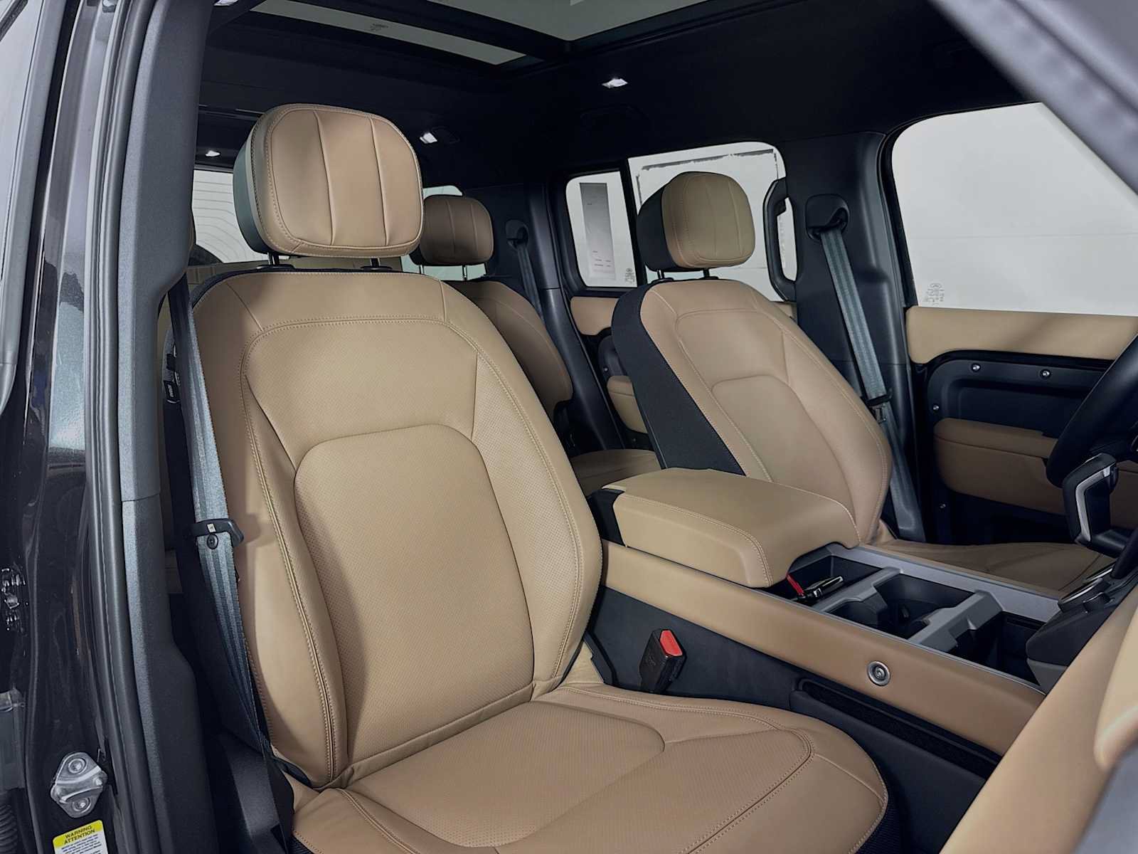 New 2026 Land Rover Defender 130 V8 AWD/4WD image 29