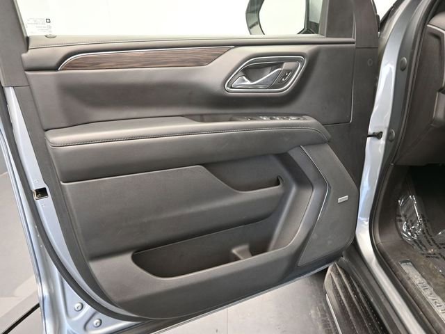 Used 2023 Chevrolet Tahoe LT w/ Luxury Package image 19