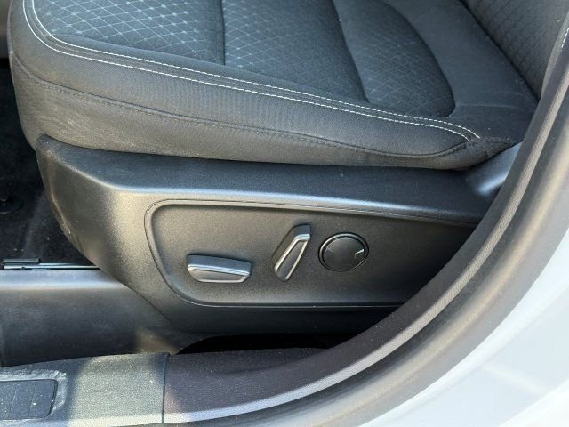 Used 2023 Ford Escape Active image 13