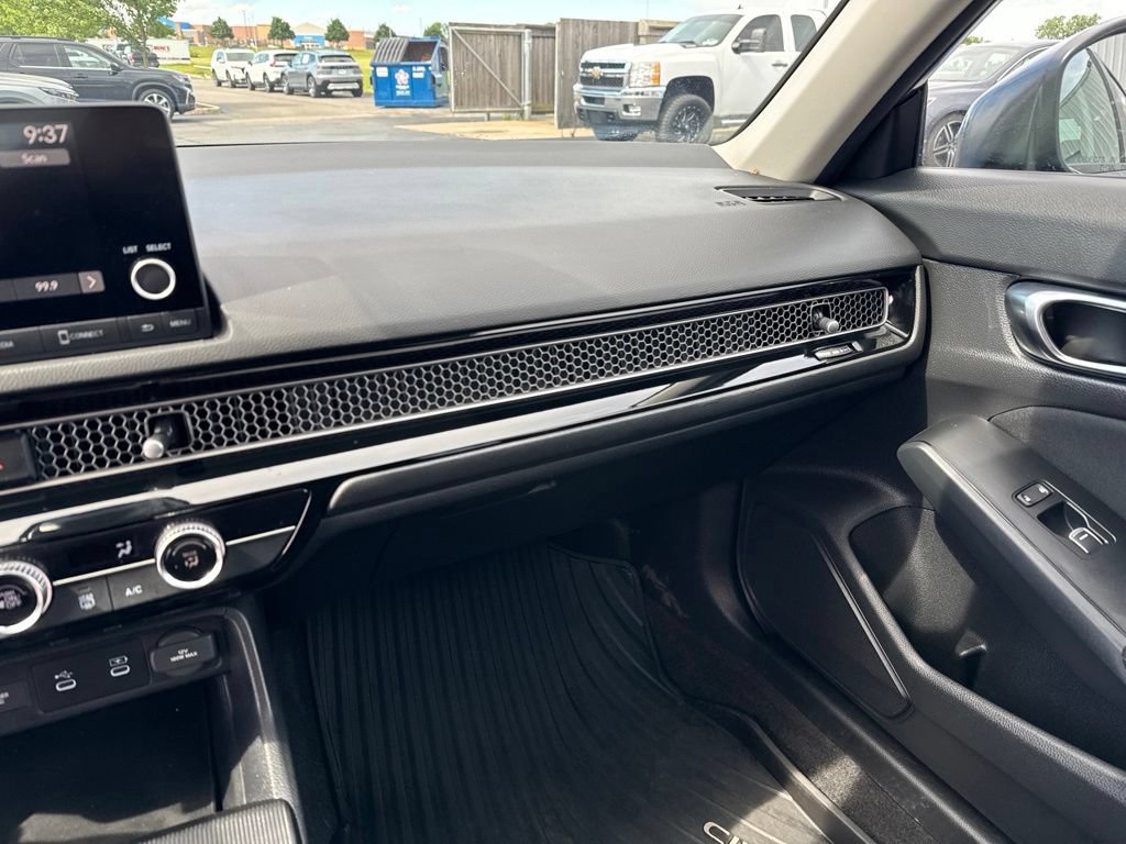 Used 2025 Honda Civic LX image 21