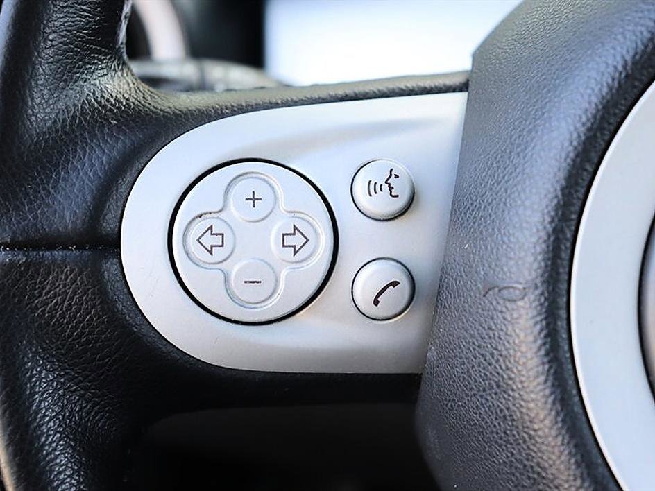 Used 2010 MINI Cooper Hardtop image 20