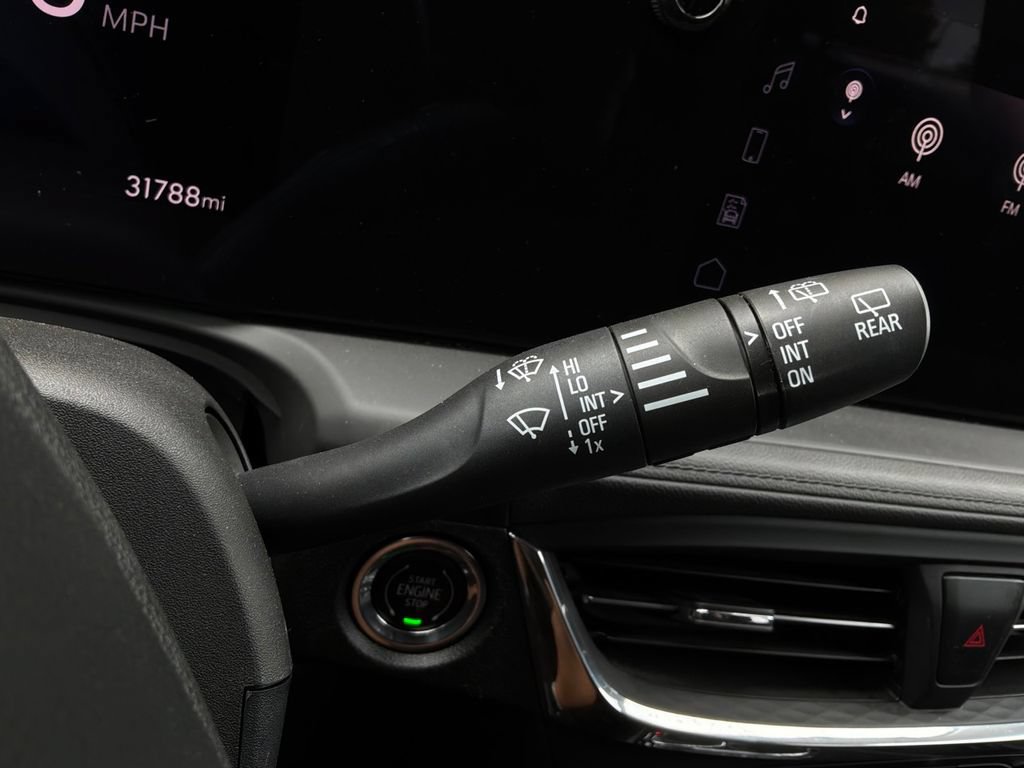 Used 2025 Buick Encore GX Preferred FWD image 34