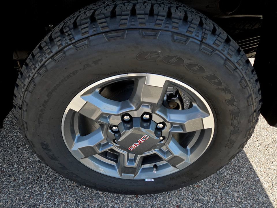 New 2026 GMC Sierra 2500 SLT w/ SLT Premium Package AWD/4WD image 36