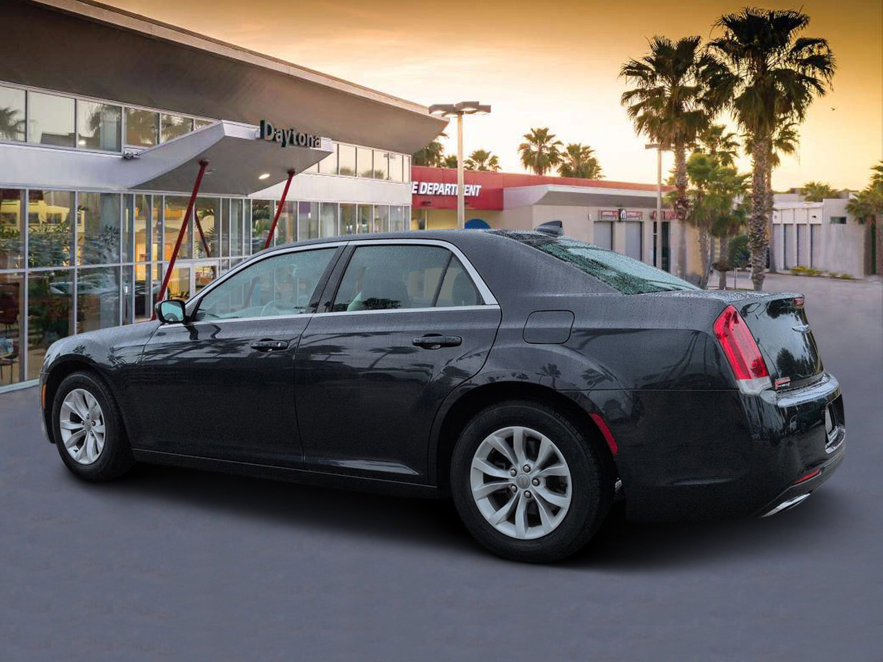 Certified 2016 Chrysler 300 Limited w/ Driver Convenience Group image 5