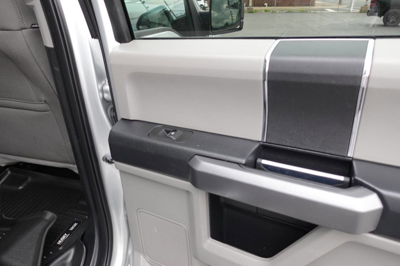 Used 2017 Ford F150 XLT AWD/4WD image 29