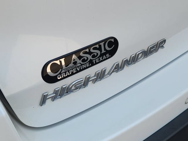 Used 2019 Toyota Highlander Limited Platinum AWD/4WD image 9