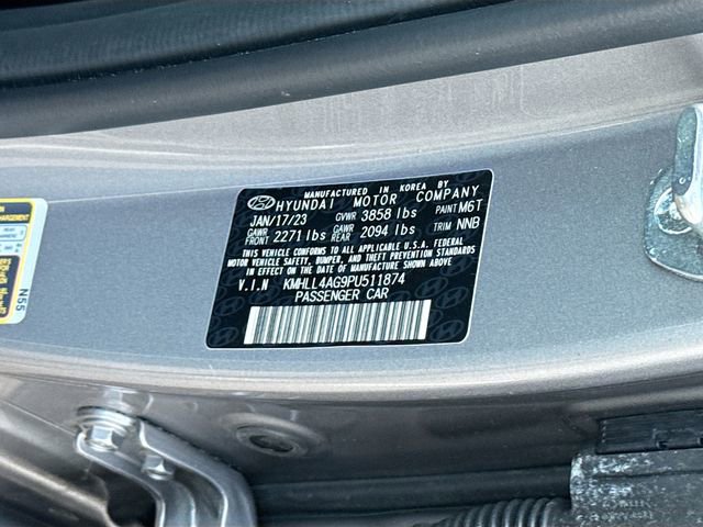 Used 2023 Hyundai Elantra SE FWD image 30