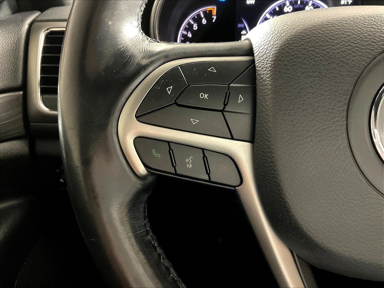 Used 2019 Jeep Grand Cherokee Altitude AWD/4WD image 11