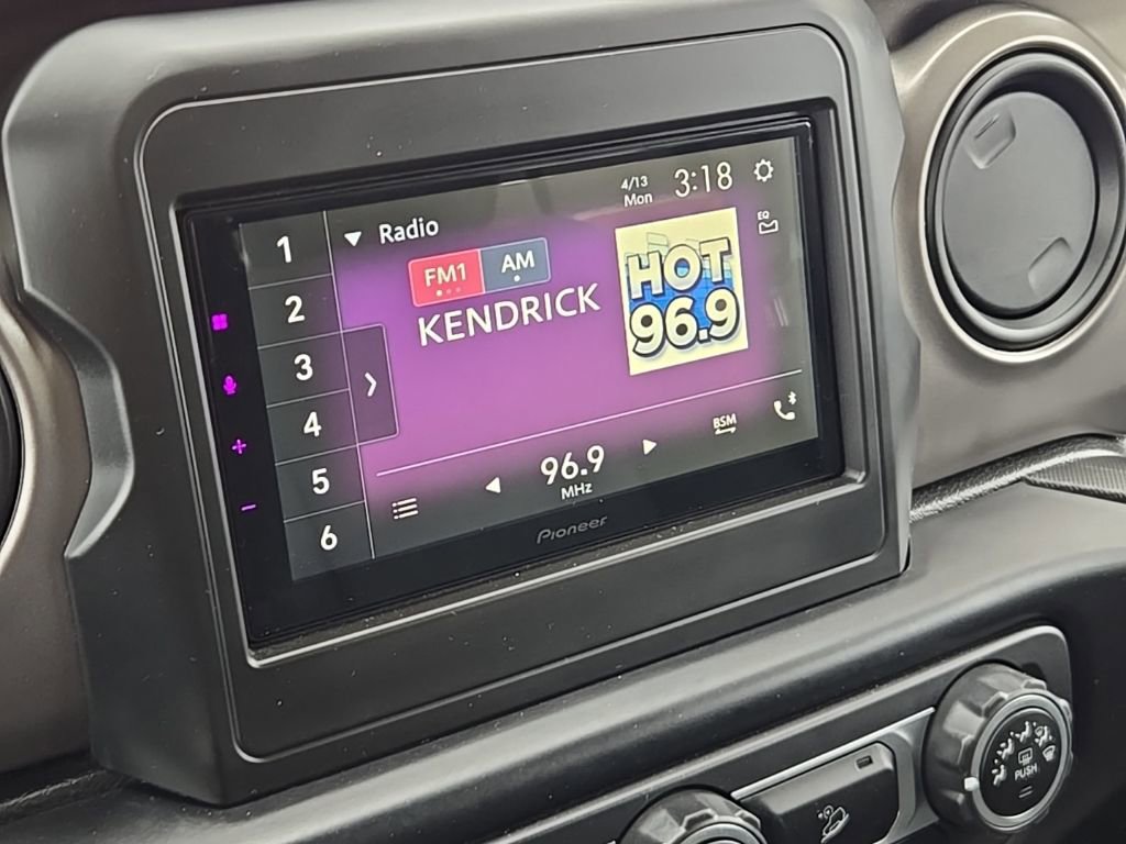 Used 2020 Jeep Wrangler Unlimited Sport S image 30