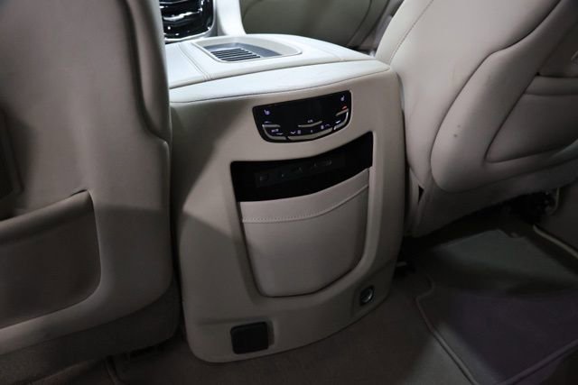 Used 2020 Cadillac Escalade Luxury w/ LPO, Radiant Package AWD/4WD image 33