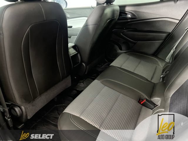 Used 2025 Chevrolet Trax LT w/ Driver Confidence Package FWD image 18