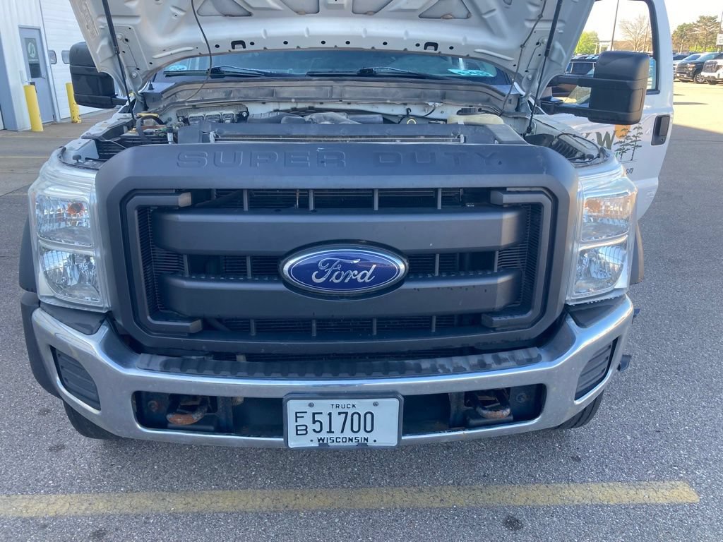Used 2014 Ford F550 4x4 Regular Cab Super Duty image 7