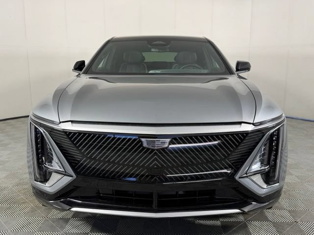 Used 2024 Cadillac Lyriq Tech RWD image 11