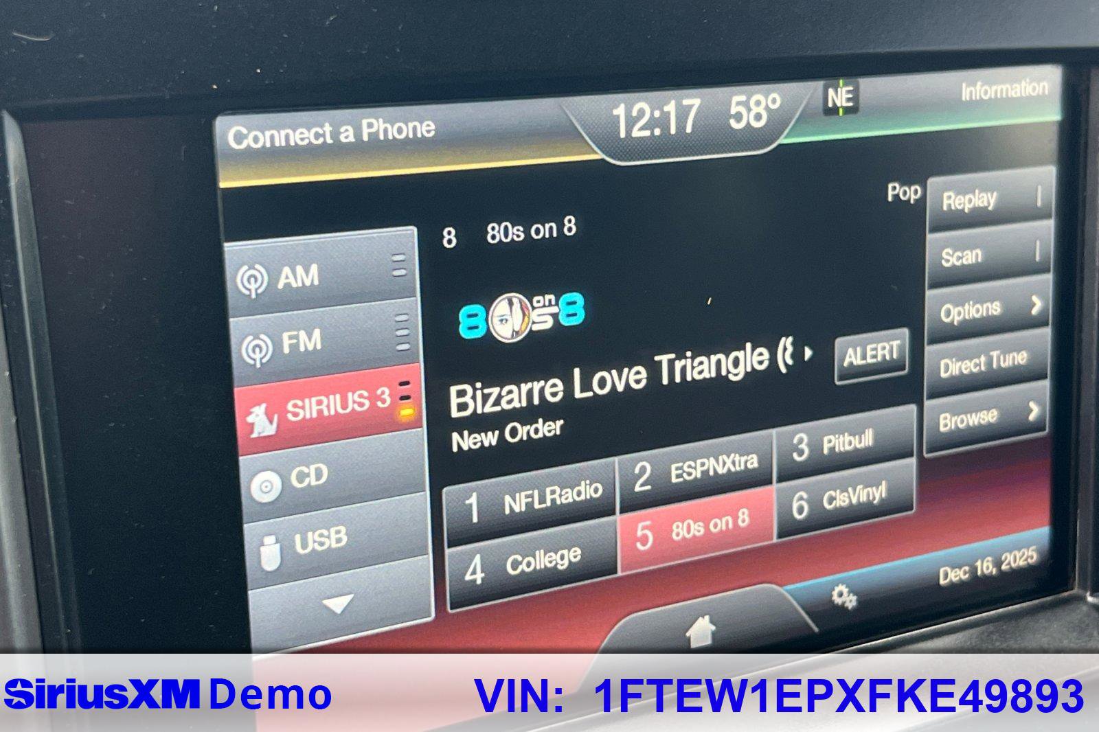 Used 2015 Ford F150 XLT w/ Equipment Group 302A Luxury image 21