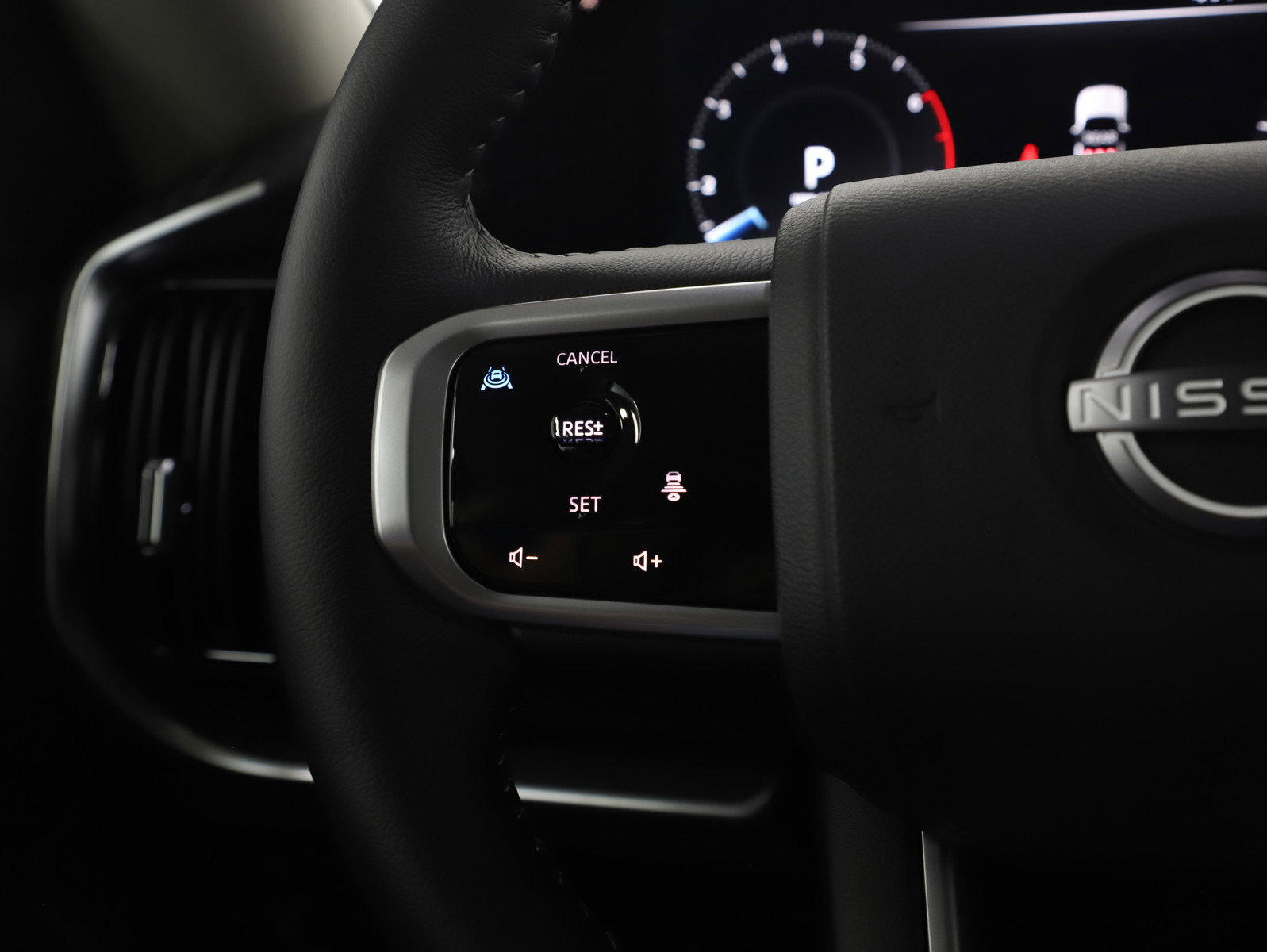 Used 2025 Nissan Armada SV image 25