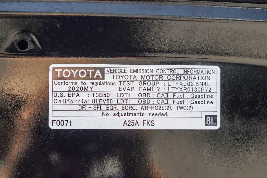 Used 2020 Toyota RAV4 XLE w/ Carpet Mat Package FWD image 27