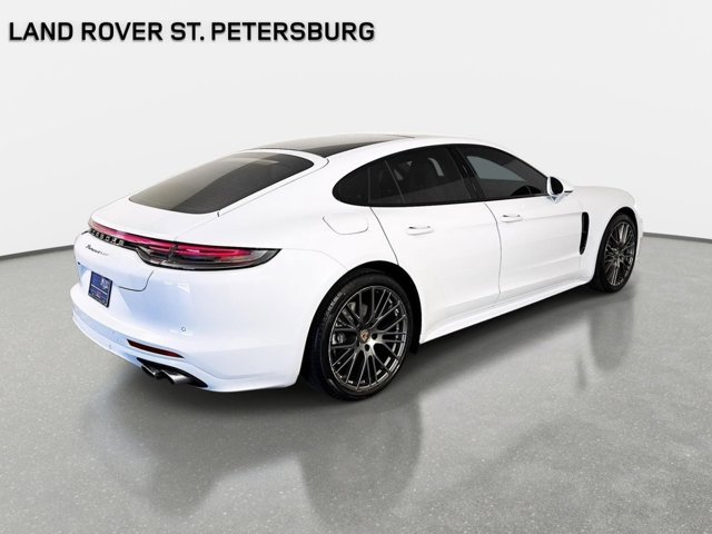 Used 2023 Porsche Panamera 4 Platinum Edition image 5